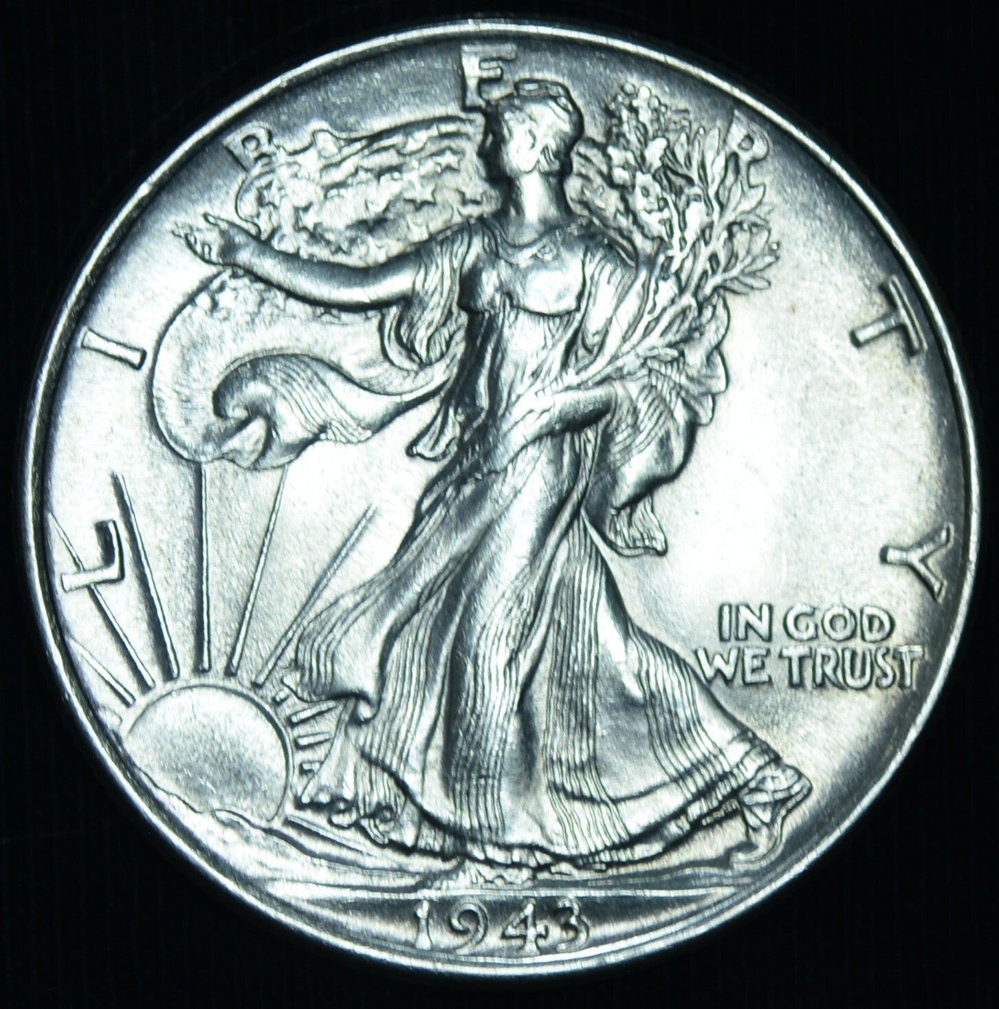 1943 50C Walking Liberty Half Dollar Frosty BU ~ 26238