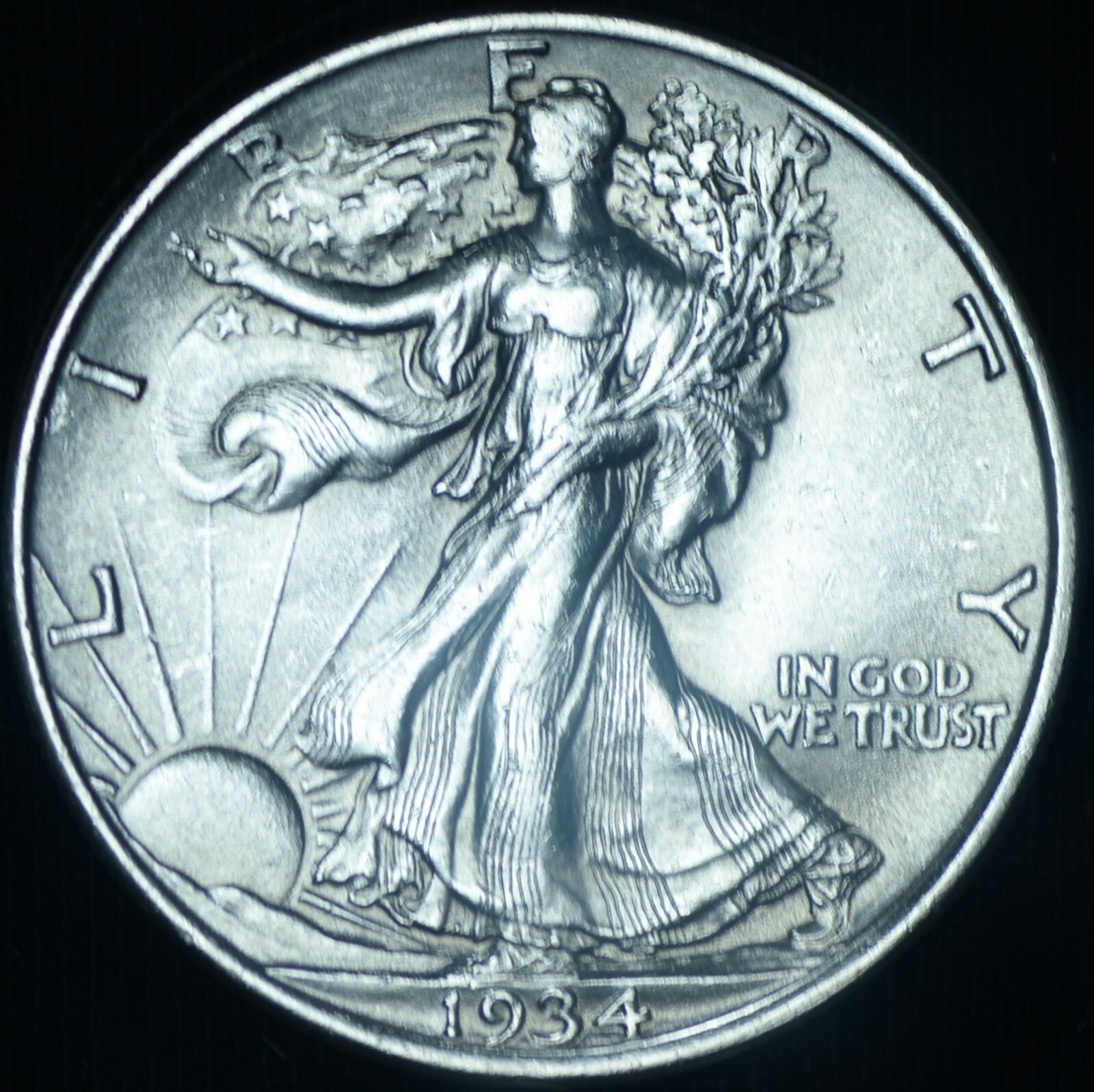 1934 50C Walking Liberty Half Dollar AU/BU Slider ~ 26417