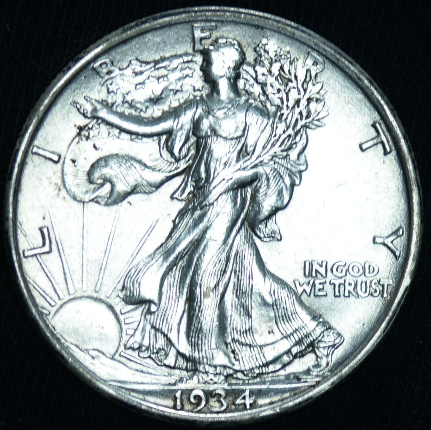 1934 50C Walking Liberty Half Dollar AU ~ 26379