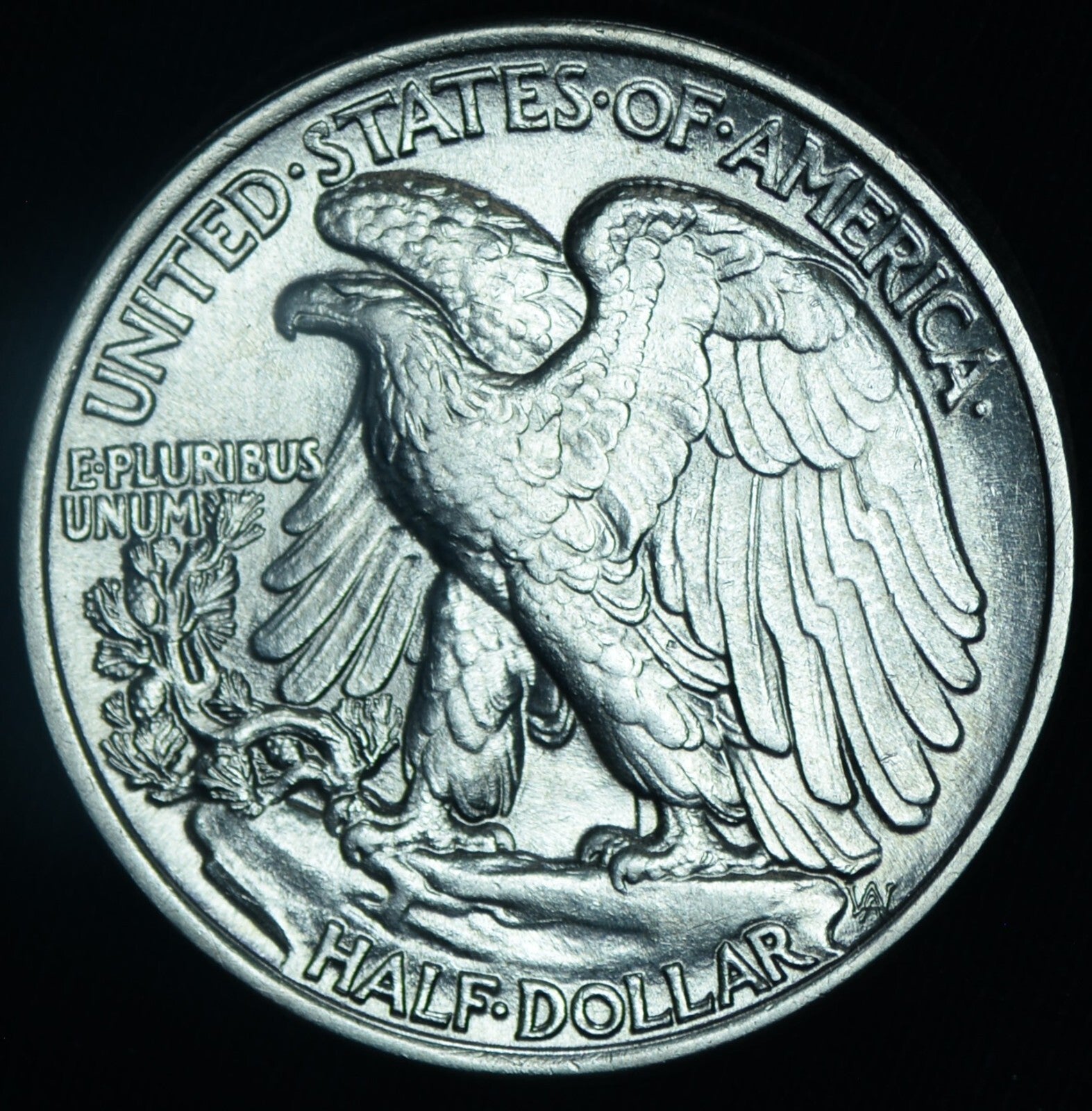 1937 50C Walking Liberty Half Dollar BU ~ 26488