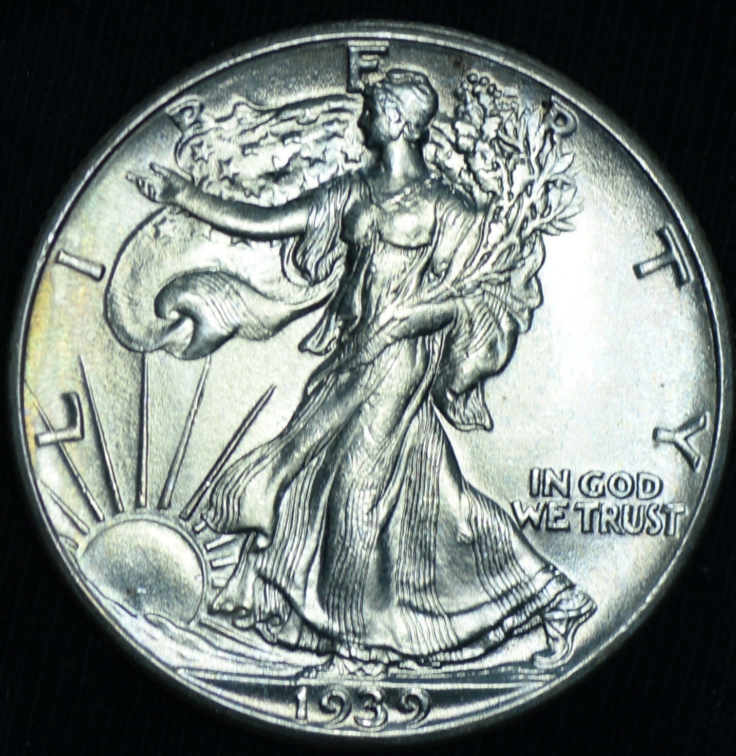 1939 50C Walking Liberty Half Dollar BU ~ 26388